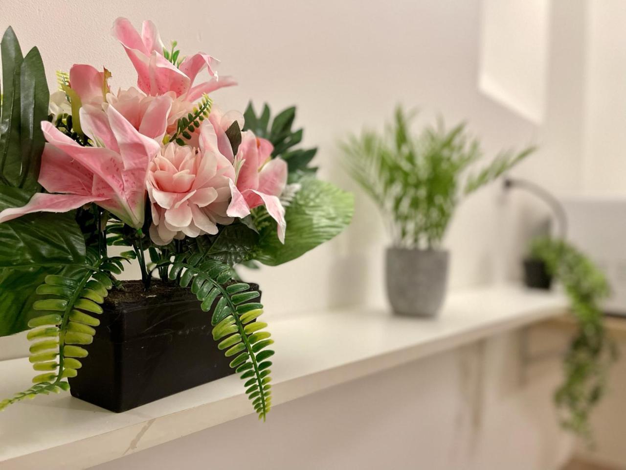 Апартаменты *Le Lotus*Fiber Wifi*Hyper Center* Салон-де-Прованс Экстерьер фото